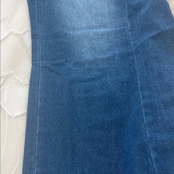 Chic Blue Wide Leg Jeans - Picture 5 of 8